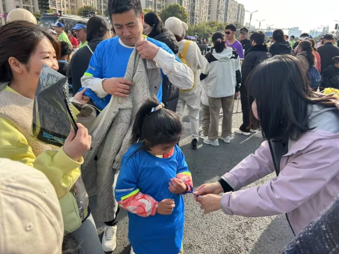 4月2日 | 世界孤独症日“爱跑同行·点亮星光”(图6)