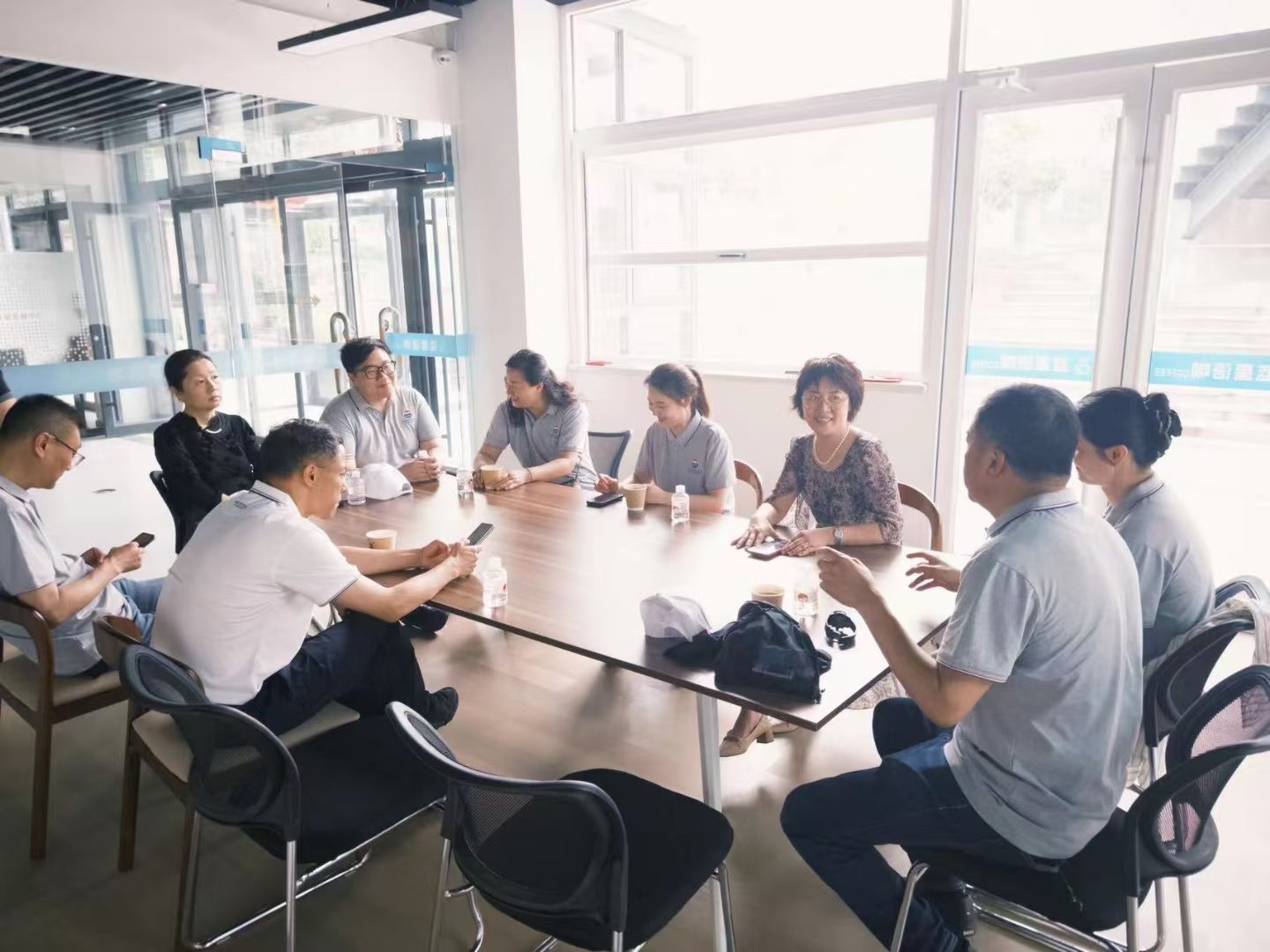 爱心汇聚，点亮星途——社会各界暖心公益行动(图4)