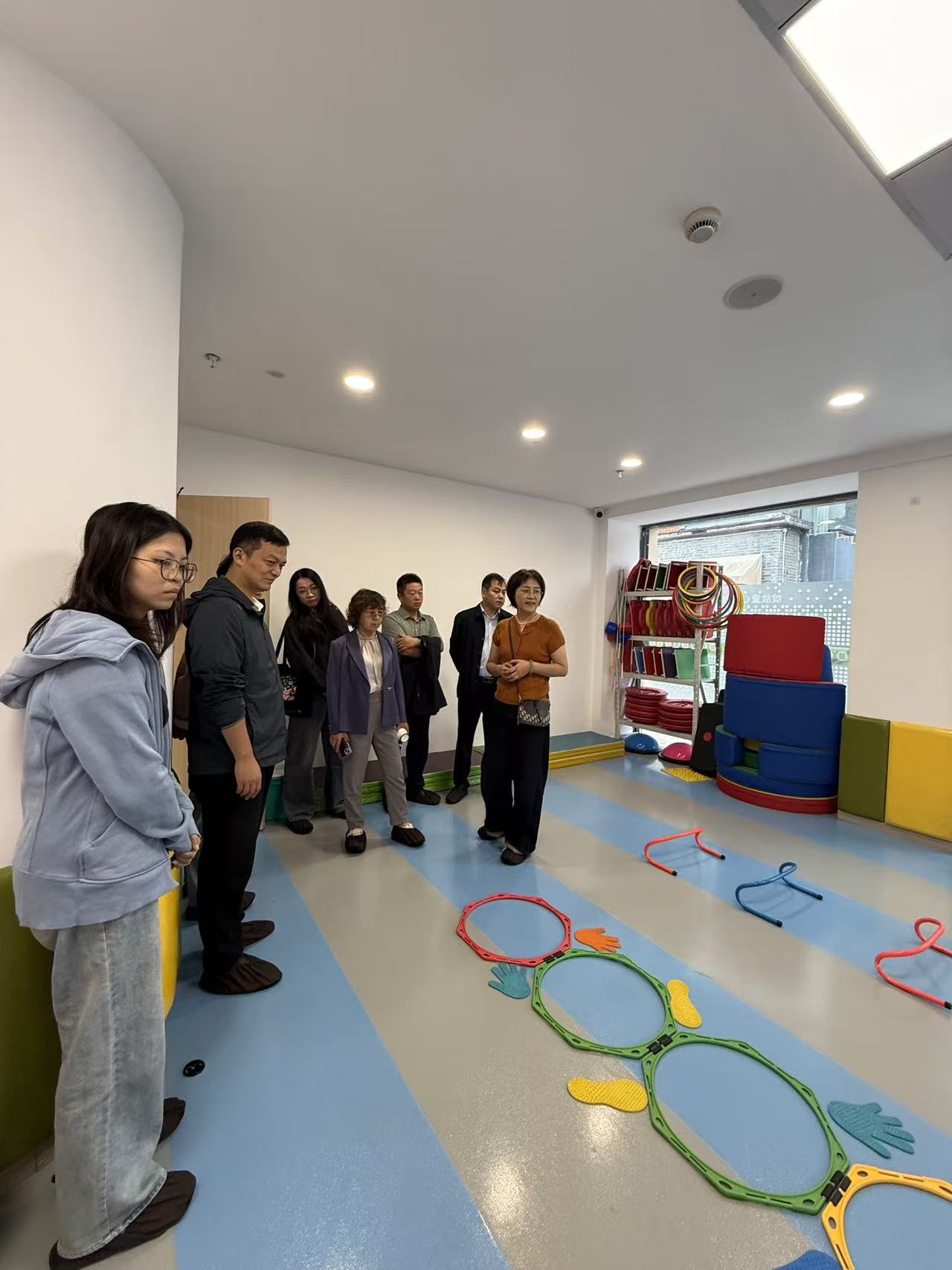 广陵区人大代表团曲江分团视察智童儿童发展中心(图4)