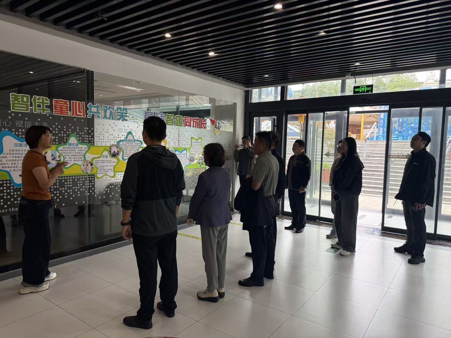 广陵区人大代表团曲江分团视察智童儿童发展中心(图5)
