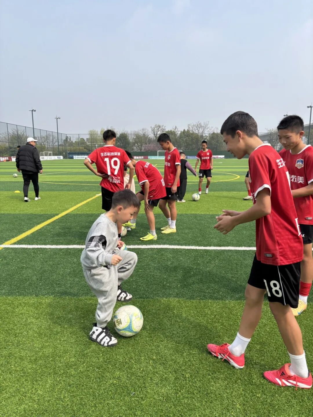 星光逐梦，足下有爱——融合趣味足球运动会圆满落幕(图12)