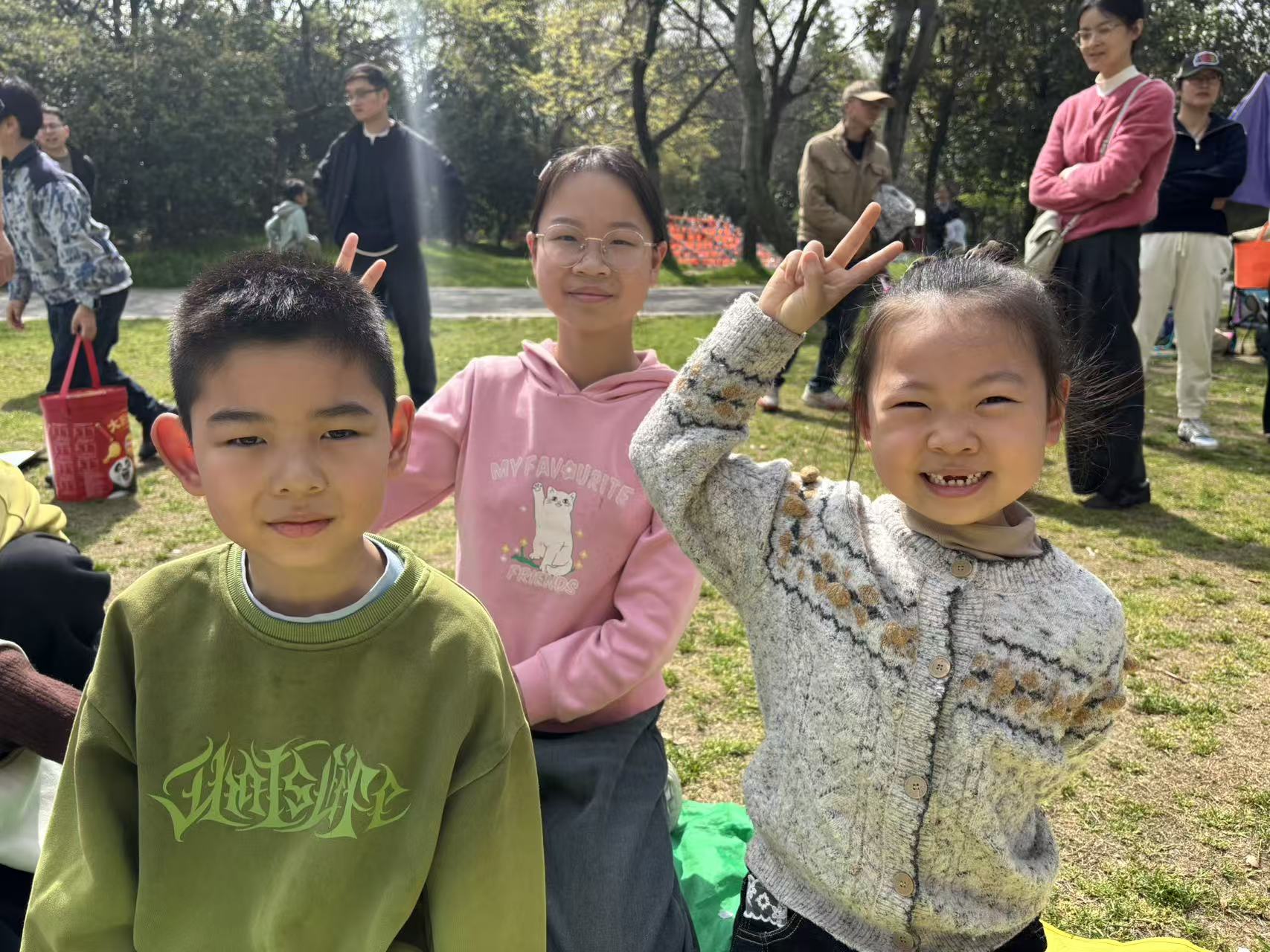 “茱萸拾春·童行自然”春游活动圆满落幕 解锁春日亲子美好时光(图6) “茱萸拾春·童行自然”春游活动圆满落幕 解锁春日亲子美好时光(图6)