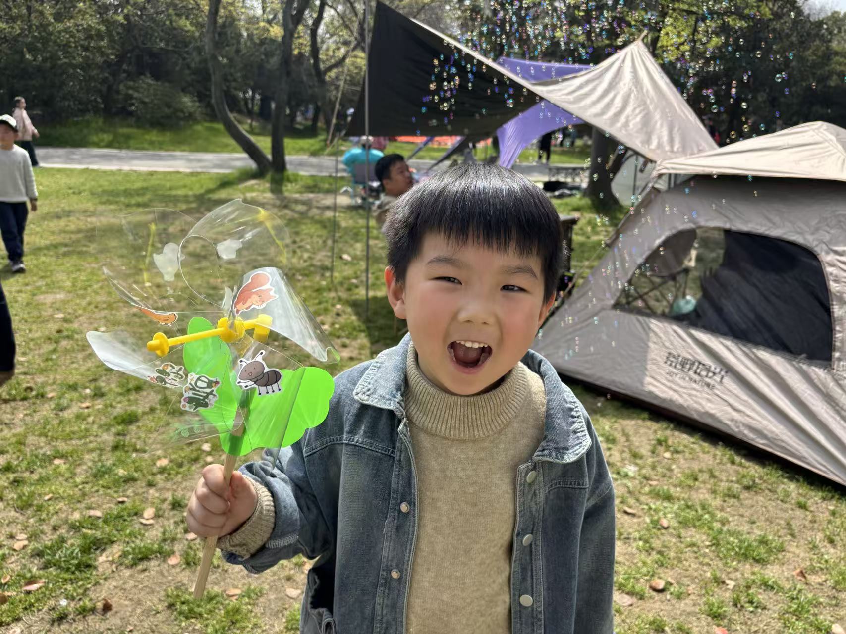 “茱萸拾春·童行自然”春游活动圆满落幕 解锁春日亲子美好时光(图11) “茱萸拾春·童行自然”春游活动圆满落幕 解锁春日亲子美好时光(图11)